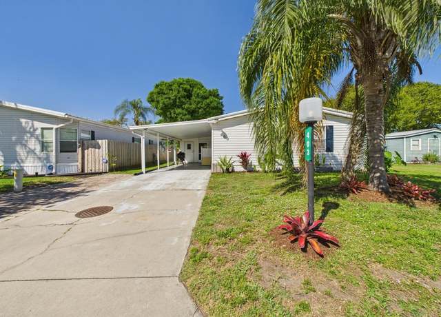 Property at 403 NE 8th Ave, Okeechobee, FL 34972, 3 beds, 2 baths