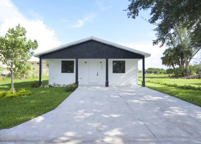 Property at 1510 W 20th St, Riviera Beach, FL 33404, 3 beds, 2 baths