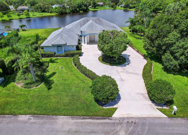 Property at 800 SE Waterside Way, Stuart, FL 34997, 3 beds, 3 baths