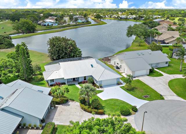 Property at 7160 SE Bunker Hill Ct, Hobe Sound, FL 33455, 3 beds, 3 baths
