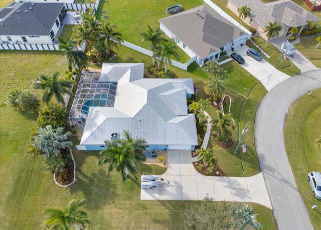 Property at 2592 SW Galiano Rd, Port Saint Lucie, FL 34987, 4 beds, 4 baths