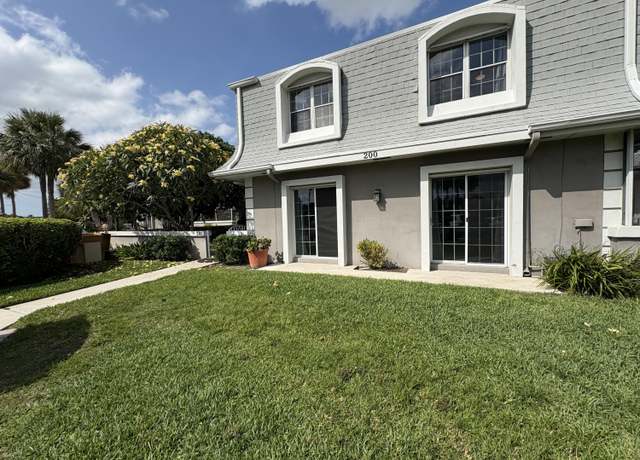 Property at 203 Vision Ct, Palm Beach Gardens, FL 33418, 3 beds, 2.5 baths