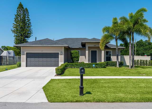 Property at 12111 Sugar Pine Trail Trl, Wellington, FL 33414, 3 beds, 2 baths