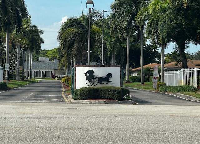 Property at 501 Sandpiper Cir, Delray Beach, FL 33445, 2 beds, 2 baths