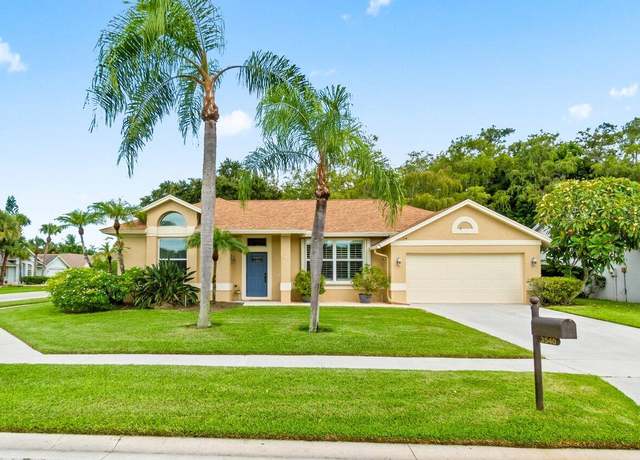 Property at 3540 Cypress Wood Ct, Lake Worth, FL 33467, 4 beds, 2 baths