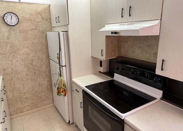Property at 3035 Swansea B, Deerfield Beach, FL 33442, 2 beds, 1.5 baths
