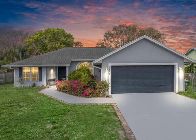 Property at 3221 SE Pinto St, Port Saint Lucie, FL 34984, 3 beds, 2 baths