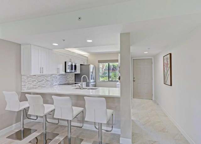 Property at 901 Seafarer Cir #105, Jupiter, FL 33477, 2 beds, 2 baths