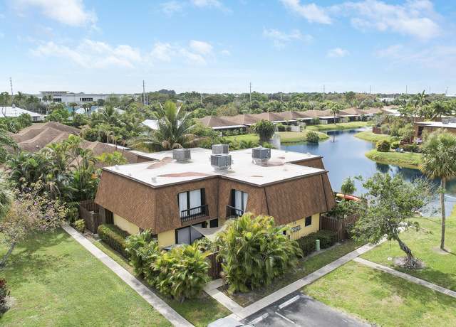 Property at 110 N Delaware Blvd Unit 10c, Jupiter, FL 33458, 2 beds, 2.5 baths