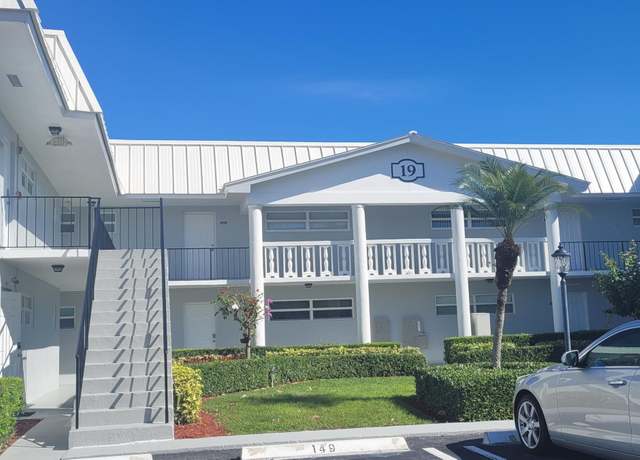 Property at 19 Colonial Club Dr #200, Boynton Beach, FL 33435, 2 beds, 2.5 baths