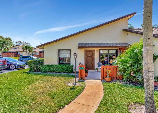 Property at 7917 SE Villa Cir, Hobe Sound, FL 33455, 2 beds, 2 baths