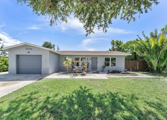 Property at 2532 SW 11th Ct, Boynton Beach, FL 33426, 3 beds, 2 baths