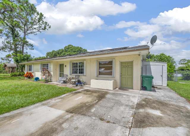 Property at 5107 Palm Dr, Fort Pierce, FL 34982, 2 beds, 2 baths