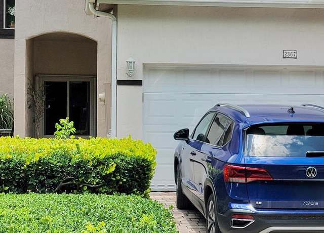 Property at 2367 SE 19th St, Homestead, FL 33035, 3 beds, 2.5 baths