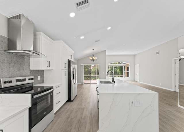Property at 2022 Bonisle Cir, Riviera Beach, FL 33418, 3 beds, 2 baths