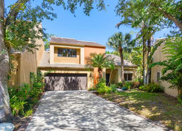 Property at 745 St Albans Dr, Boca Raton, FL 33486, 3 beds, 2.5 baths