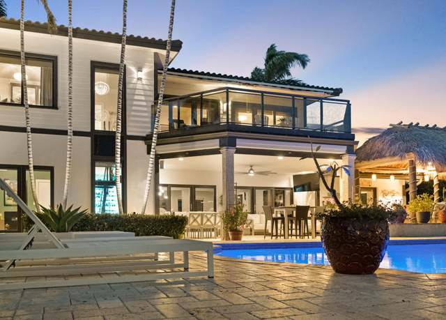 Property at 1526 SE 11th St, Deerfield Beach, FL 33441, 4 beds, 3.5 baths
