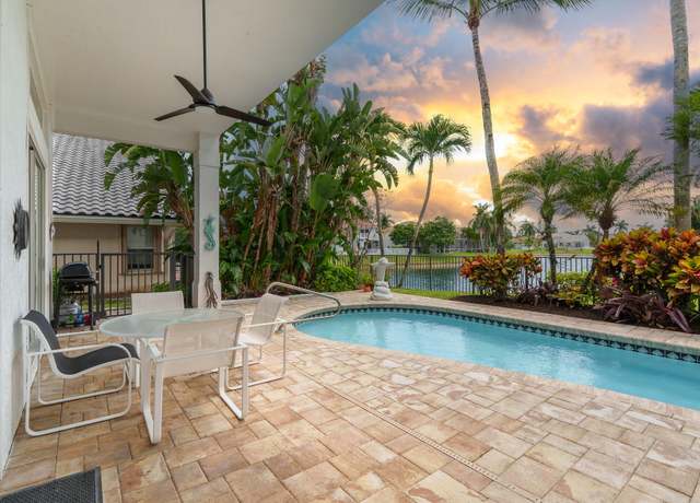 Property at 19699 Dinner Key Dr, Boca Raton, FL 33498, 4 beds, 2 baths