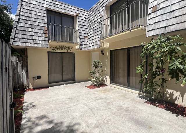 Property at 8 Lake Arbor Dr, Palm Springs, FL 33461, 2 beds, 2 baths