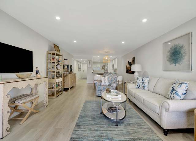Property at 1030 Us Highway 1 #112, North Palm Beach, FL 33408, 2 beds, 2 baths