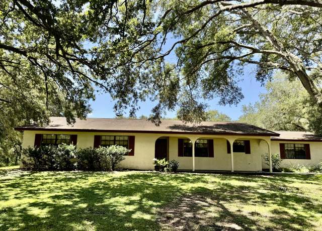 Property at 1350 NE 138th St, Okeechobee, FL 34972, 3 beds, 3 baths