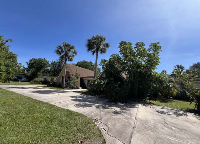 Property at 800 28th Ave, Vero Beach, FL 32960, 6 beds, 4 baths