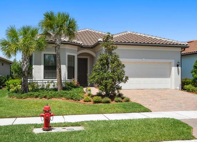 Property at 537 SE Crathes St, Port Saint Lucie, FL 34984, 3 beds, 2 baths