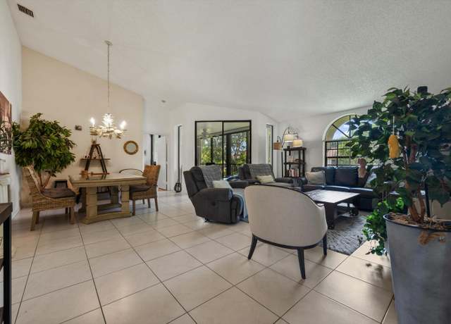 Property at 5136 Floria Dr Unit M, Boynton Beach, FL 33437, 3 beds, 2 baths