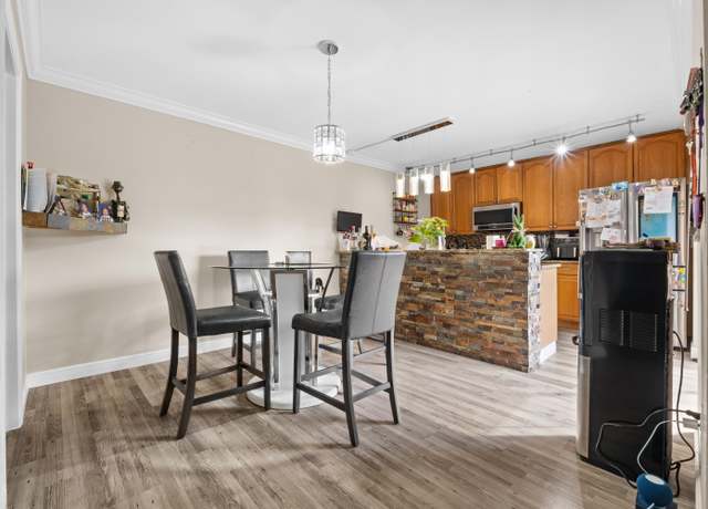 Property at 953 Springdale Cir #95, Palm Springs, FL 33461, 3 beds, 2.5 baths