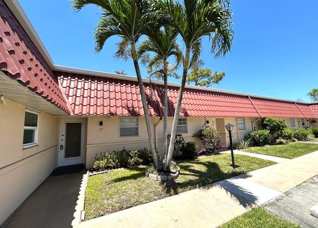 Property at 127 Amherst Ln, Lake Worth, FL 33467, 2 beds, 1.5 baths