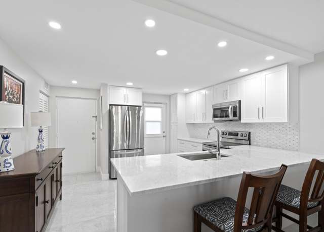 Property at 5700 NW 2nd Ave #103, Boca Raton, FL 33487, 3 beds, 2 baths