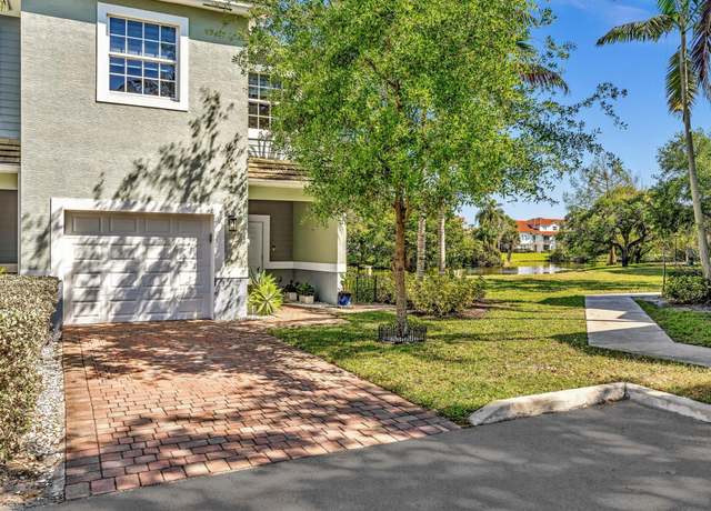 Property at 1295 Crystal 103 Way #103, Delray Beach, FL 33444, 3 beds, 2.5 baths