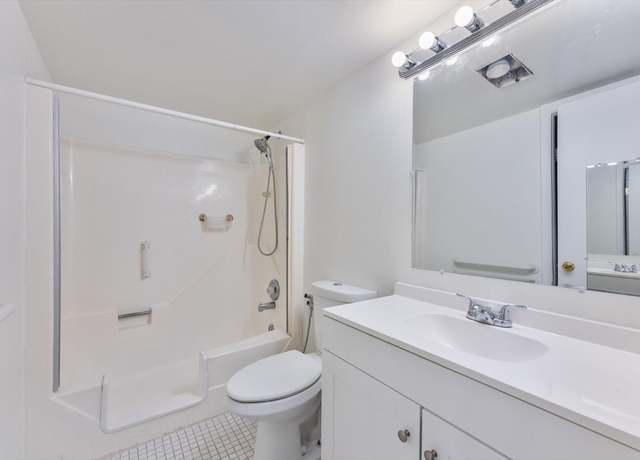 Property at 117 Lake Dora Dr, West Palm Beach, FL 33411, 1 bed, 1 bath