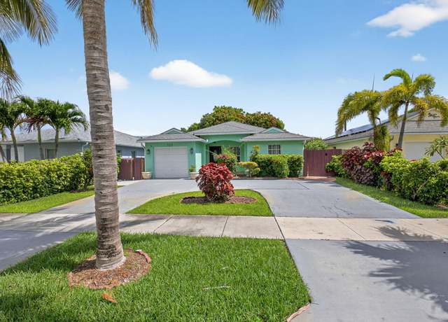 Property at 131 SW 1st Ave, Boynton Beach, FL 33435, 4 beds, 2 baths