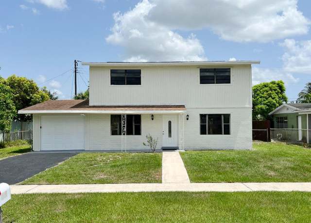 Property at 5163 Marion Pl, West Palm Beach, FL 33407, 3 beds, 2.5 baths