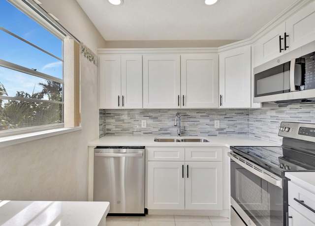 Property at 162 Sheffield G, West Palm Beach, FL 33417, 2 beds, 1.5 baths