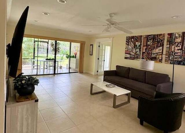 Property at 149 NW 70th St Unit 102d, Boca Raton, FL 33487, 3 beds, 3.5 baths