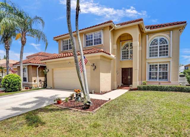 Property at 6161 Astoria Dr, Lake Worth, FL 33463, 4 beds, 2.5 baths