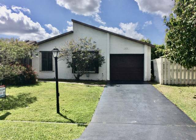 Property at 5214 Minto Rd, Boynton Beach, FL 33472, 2 beds, 2 baths