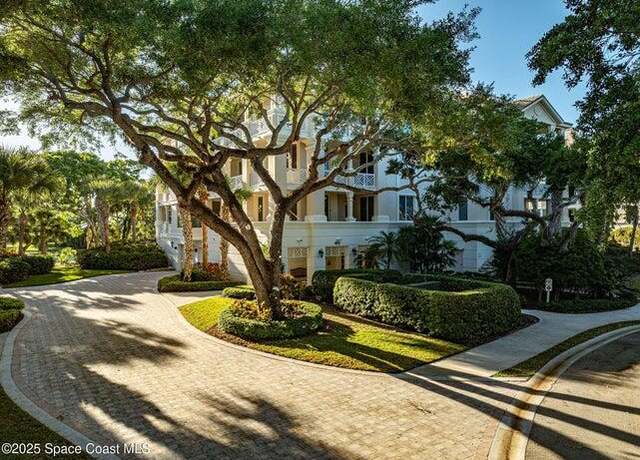 Property at 601 N Swim Club Dr Unit Pha, Vero Beach, FL 32963, 3 beds, 3.5 baths