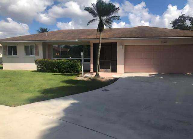 Property at 10152 Bergen Ct, Boca Raton, FL 33428, 3 beds, 2 baths