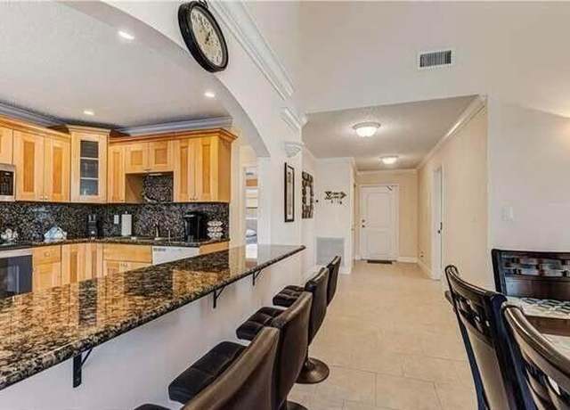 Property at 8781 Holly Ct #204, Tamarac, FL 33321, 3 beds, 2 baths