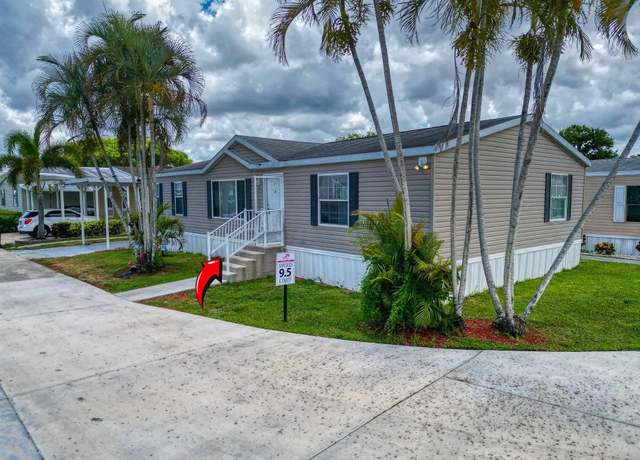 Property at 148 Plantation Blvd, Lake Worth, FL 33467, 4 beds, 3 baths