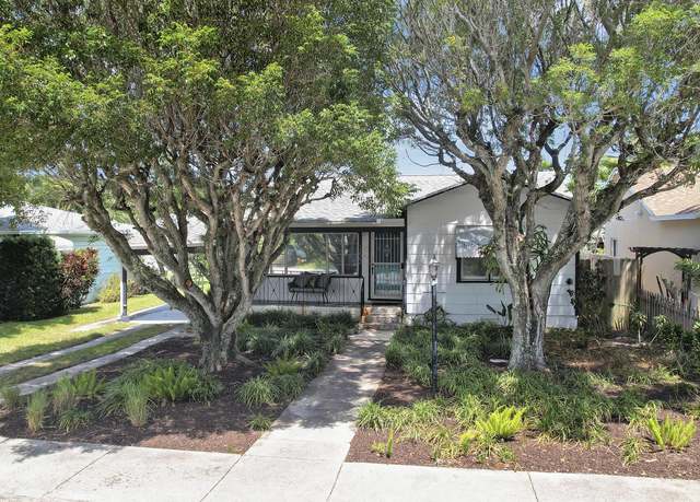 Property at 1222 N L St, Lake Worth Beach, FL 33460, 2 beds, 1.5 baths