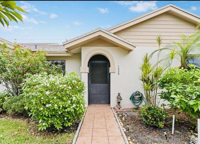 Property at 1325 NW 23rd Ln, Delray Beach, FL 33445, 2 beds, 2 baths