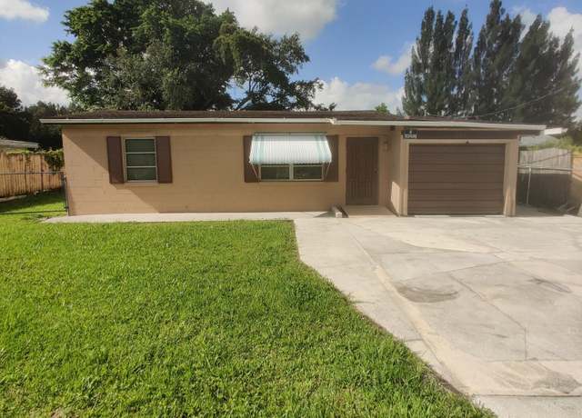 Property at 2307 Elizabeth Ave, Fort Pierce, FL 34982, 3 beds, 2 baths