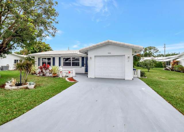 Property at 1902 SW 22nd Ave, Boynton Beach, FL 33426, 2 beds, 2 baths