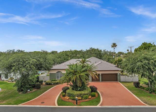 Property at 3934 Sherwood Blvd, Delray Beach, FL 33445, 4 beds, 4 baths