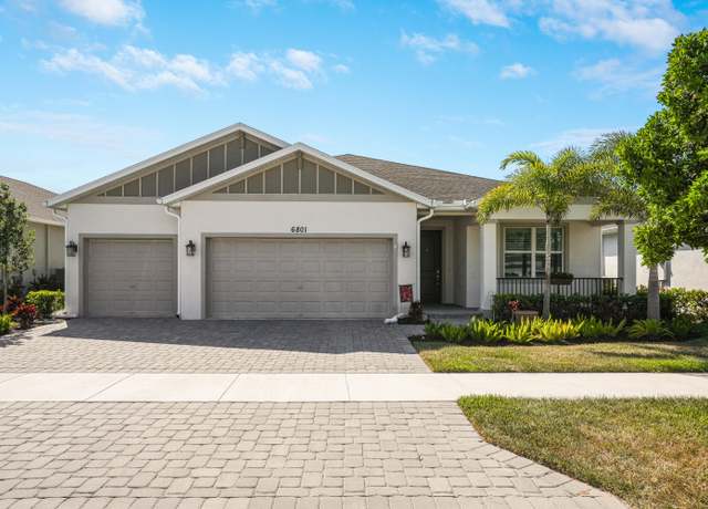 Property at 6801 NW Cloverdale Ave, Port Saint Lucie, FL 34987, 4 beds, 3 baths
