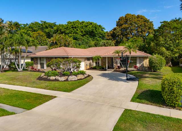 Property at 10264 Crosswind Rd, Boca Raton, FL 33498, 3 beds, 2 baths
